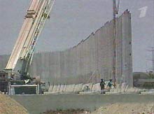 Строительство бетонной стены